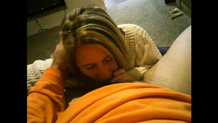 HeyitsJulia Hot Blonde MILF Deep Throat Blowjob & Cum Swallowing