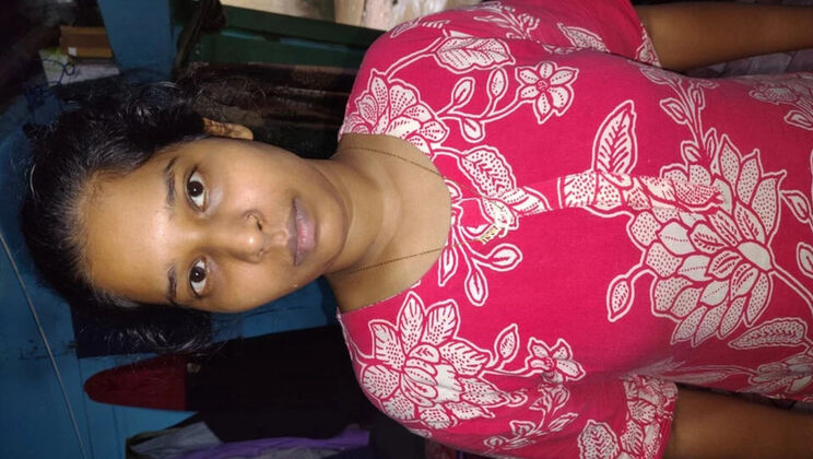 Desi Bhabhi Morning Blowjob - Big Natural Tits & Happy Ending Homemade