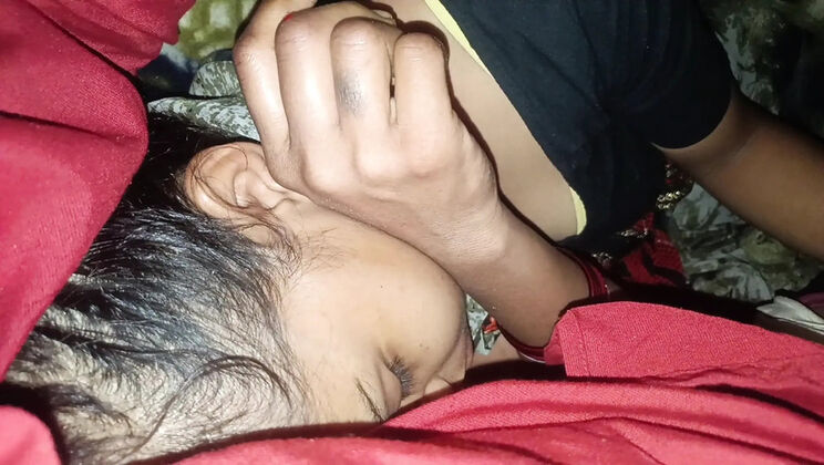 Indian Soni Bhabhi Hot Milf Sucks Big Black Cock and Eats Cum