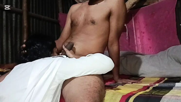 Bangladeshi Viral Fucks College Girl in Friend's Room - Desi Threesome Blowjob & Doggy Style