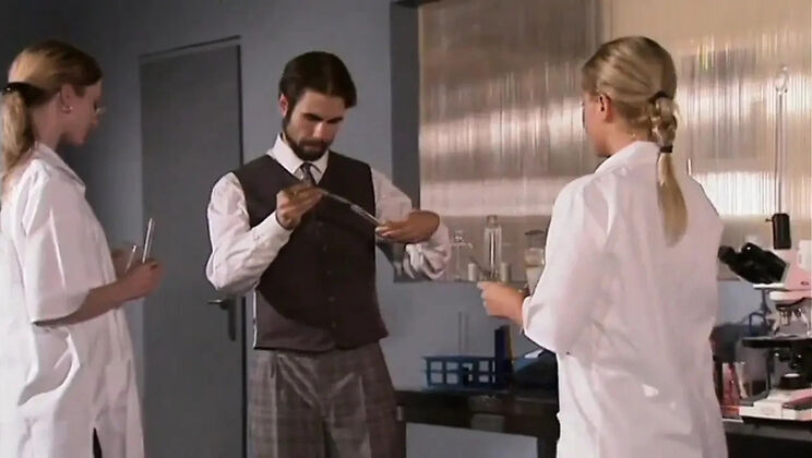 Crazy Orgy Adventure with Sexy Chicks - Anal Gangbang & Big Ass Group Sex