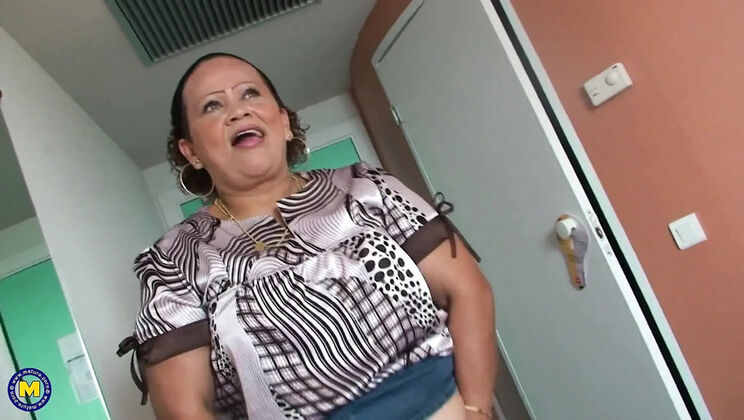 Big Pussy Spanish Mature Wife Solo Masturbation Homemade Latina Amateur