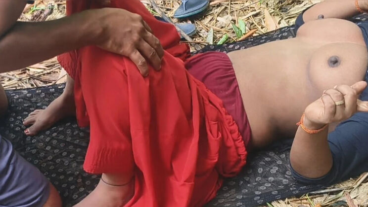 Desi Aasha Ji Gives Her Rich Latina Stepsister Anal Fuck & Squirting Orgasm