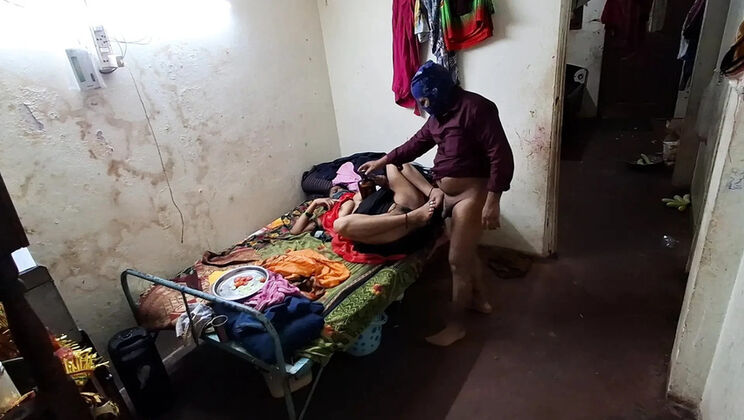 Indian Maid Shonaa Yadav Twerking Loudly in Oiled Role Play - Desi Bhabhi Compilation