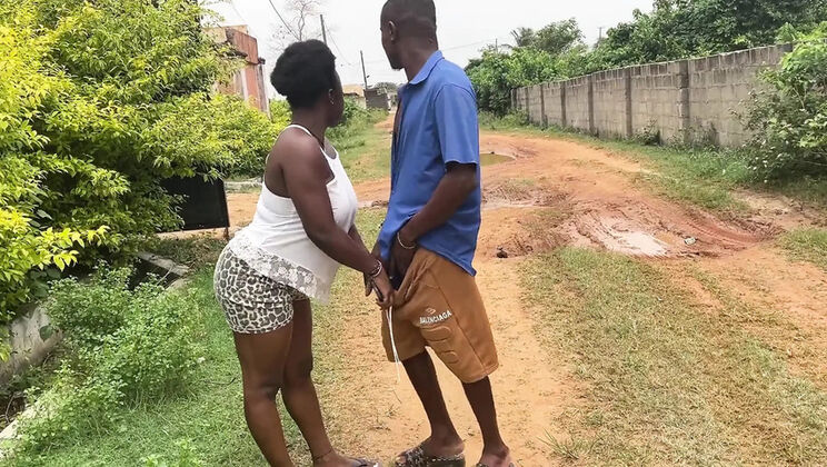 Sex Naija 1: Itxqueen Gets Fucked by Jackson in Outdoor Doggy Style - Big Ass African BBC