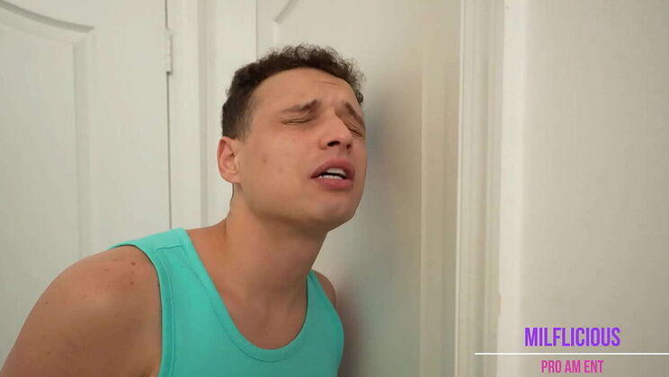 Hot Redhead Stepmom Jessica Aaren Lets Me In The Bathroom For Urgent Blowjob & Rough Doggystyle