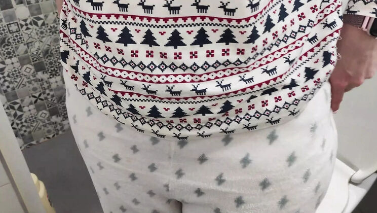 Demona's Sweet Hairy Pussy Close Up - Homemade Amateur Sex with Maxim & Hot Wife