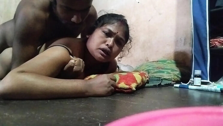 Desi Indian Husband Wife Full HD Sex Video - Hindi Bhabhi Hardcore Anal & Blowjob