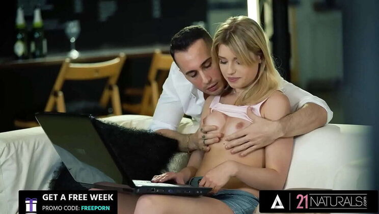 Freya Mayer Blowjob and Doggystyle with Big Dick Raul Costa - 21 Naturals