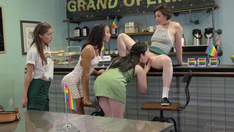 Lesbian Grand Debut: Blonde & Brunette Group Action