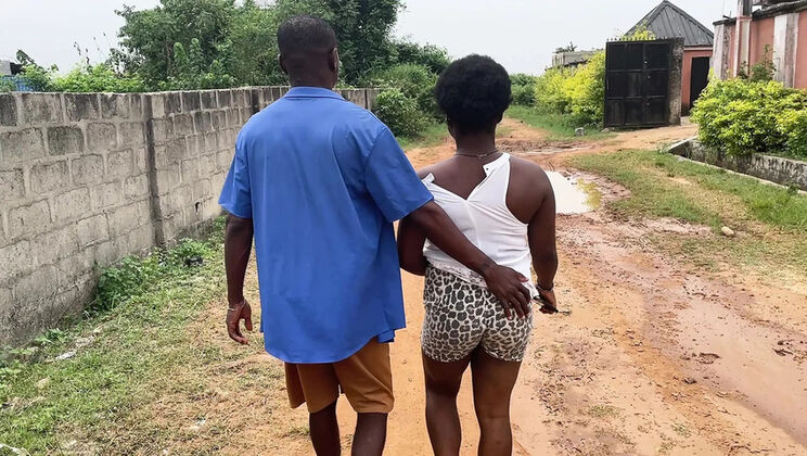 Itxqueen Gets Fucked by Jackson - Outdoor Doggy Style with Big Ass BBC