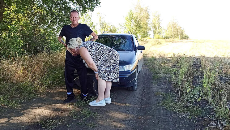 Mature Russian MILF Neighbor Public Blowjob - Deep Throat Fuck & Cum Swallow in Nature