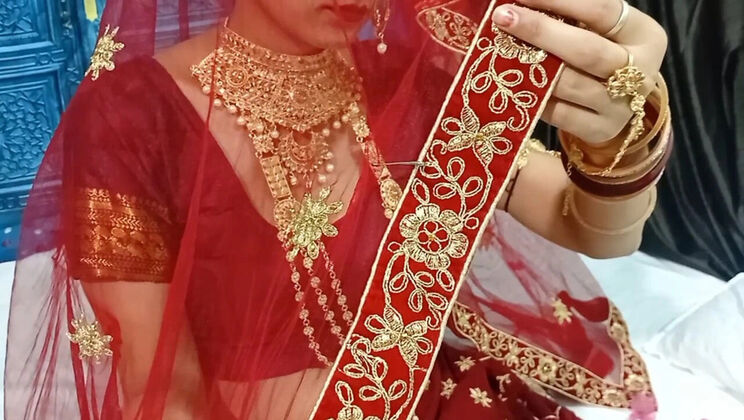 Desi Newly Married Couple Wedding Night MMS Leaked - First Time Anal with Indian Bride