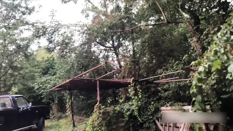 My Wife Luna Horny Outdoor Fuck with Gardener - Amateur Italian Couple Real Sex