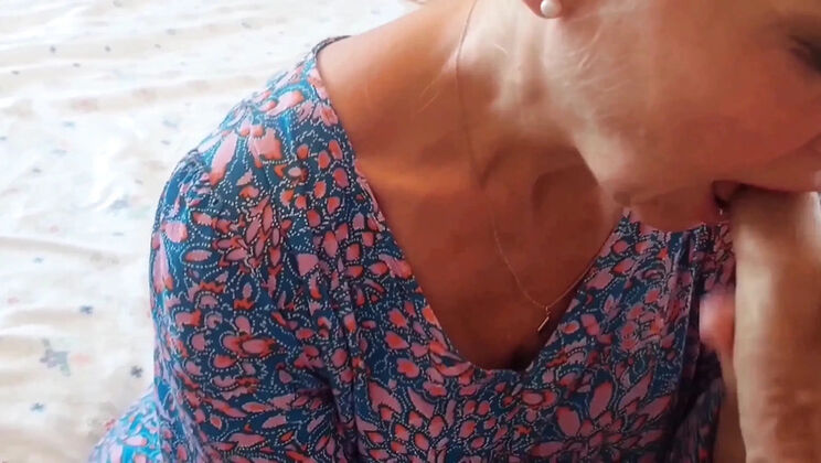 Blonde MILF Selena701 Fucks in Dress on Sofa - German Amateur Housewife 4K