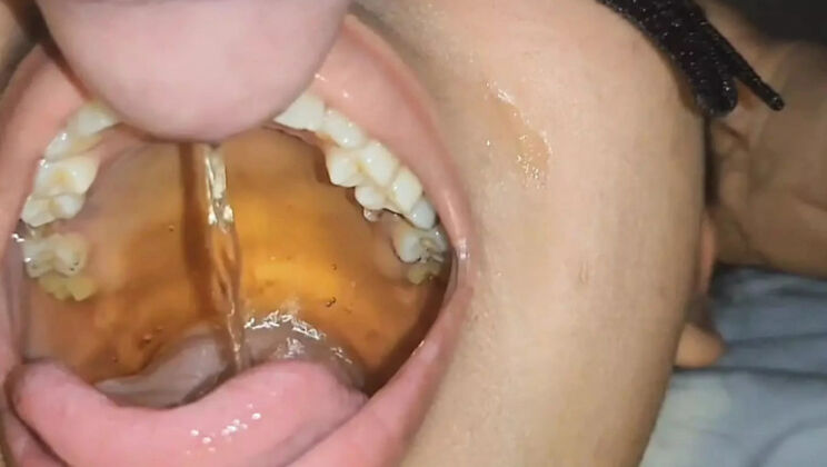 Pietro Montoya's Deep Throat Piss Slave: Cum Swallowing & Pissing in Mouth