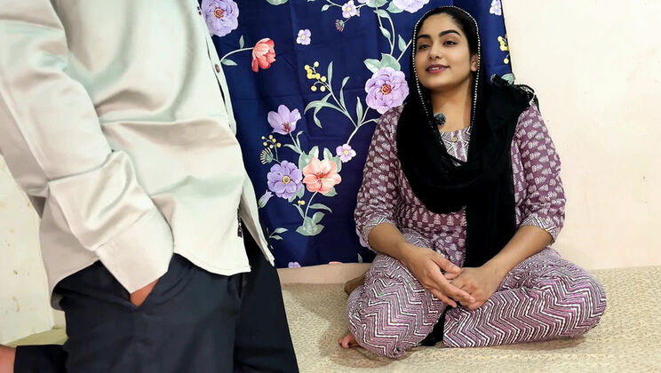 Indian Landlord StepDaughter Fucks Tenant Boy To Pay Her StepFather's Debt - Hindi Audio Sex