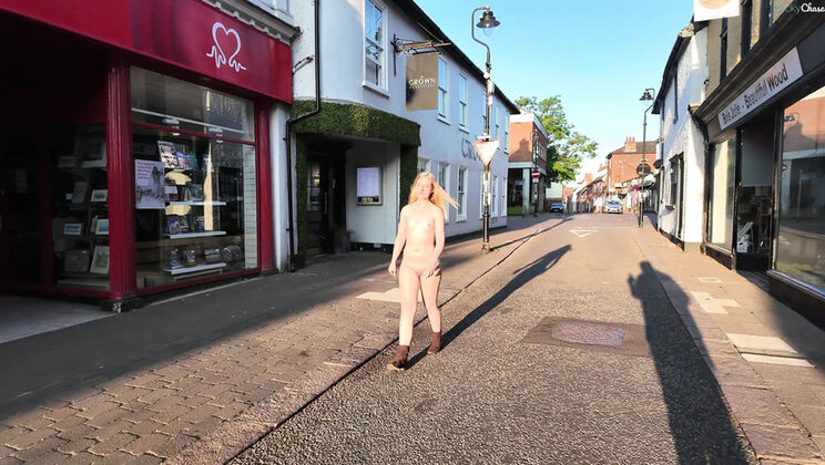 British Wife Becky Chase Goes Nude in Public at Night - Outdoor 4K Porn