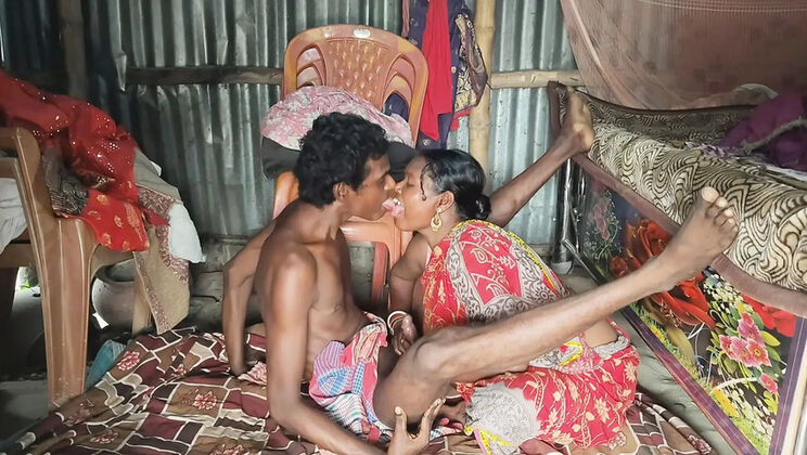 Desi Housewife Takes It Doggy Style - Anal Sex with Big Ass Indian Bhabhi