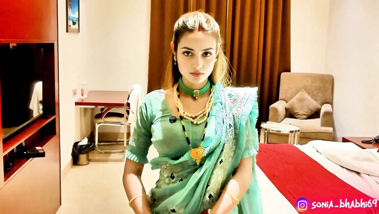 Desi Indian Housewife Calls Friend Home For Hardcore Sex - Full Hindi Audio with Sassysonia