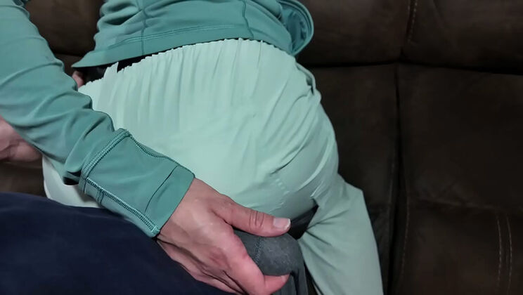 Babe in Ski Pants Grinds and Worships Ass