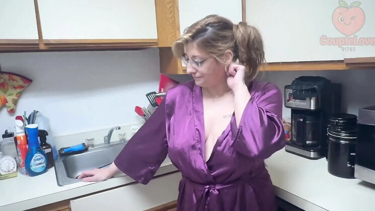 Stepmom Needs My Help With Chores - POV Roleplay