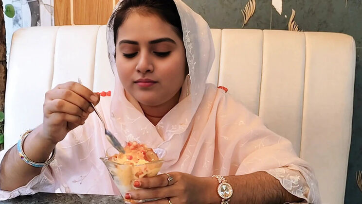 Hot Asian Girlfriend Gets Kachchi Biryani Then Fucked Hard At Home - Full Bangla Audio