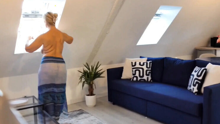 Hot Blonde Mature Wife Dances and Gets Fucked