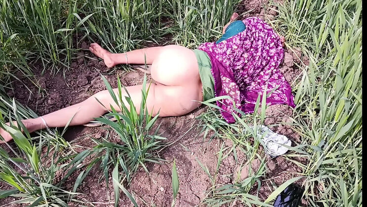 Desi village Bhabhi pisses and fingers her pussy outdoors, then takes brother-in-law's thick cock in her ass