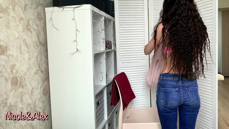 Cheating Married Girl Gets a Happy Ending from Massage Therapist