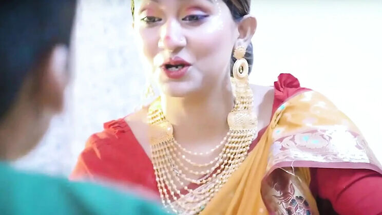 Bengali Bhabhi Puja Sarkar Gets Hardcore Fingering and Face Fuck