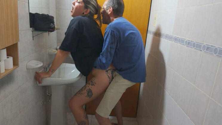 Cheating Wife Almost Caught Me Fucking My Brother’s Wife In The Bathroom