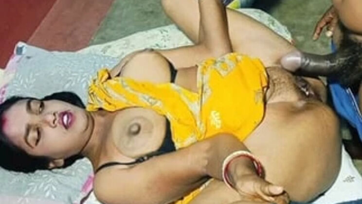 Horny Indian Bhabhi Gets Hard Fucked by Devar on Anniversary