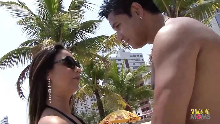 Busty MILF Suzana Rios Hungrily Sucks Hotel Manager's Big Cock