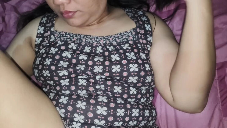 Hairy Mature Asian Babe Gets Tight Pussy Cumshot