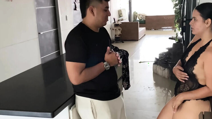 I Seduce My Stepbrother Until He Fucks Me