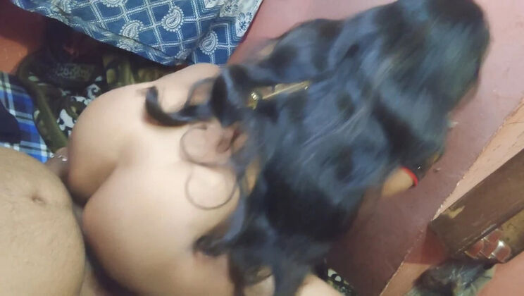 Village Boyfriend Fucks Savita Bhabhi – Tight Pussy First Time