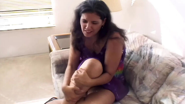 Naughty Hairy Vintage Girl Gets Spanked Hard - Amateur Punishment