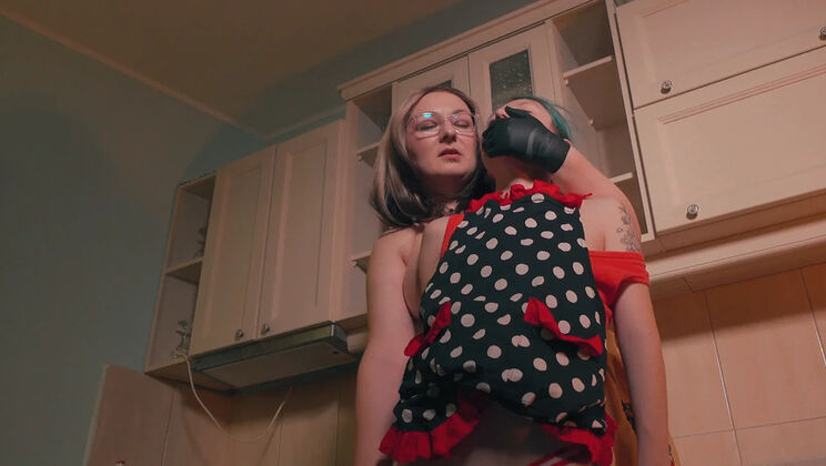 Big Stepmom in Gloves Inspects Skinny Stepdaughter in Kitchen Humiliation