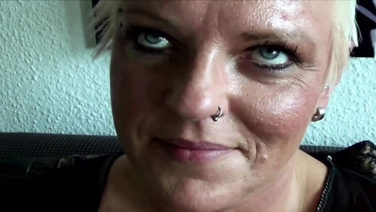 French Mature Lady Shows Off Her Blowjob Skills