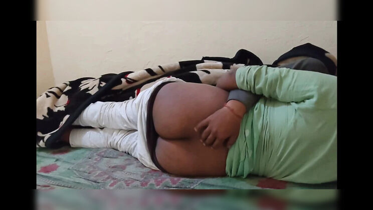 Indian Bhabhi Sona in Rajai Bedroom Doggy Style Sex with Desi Girl