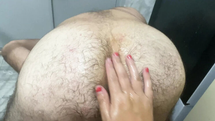 Laura Purple fucks her uncle in law in the ass