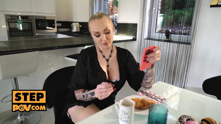 POV Stepmom Kayla Green Wants Your Cum
